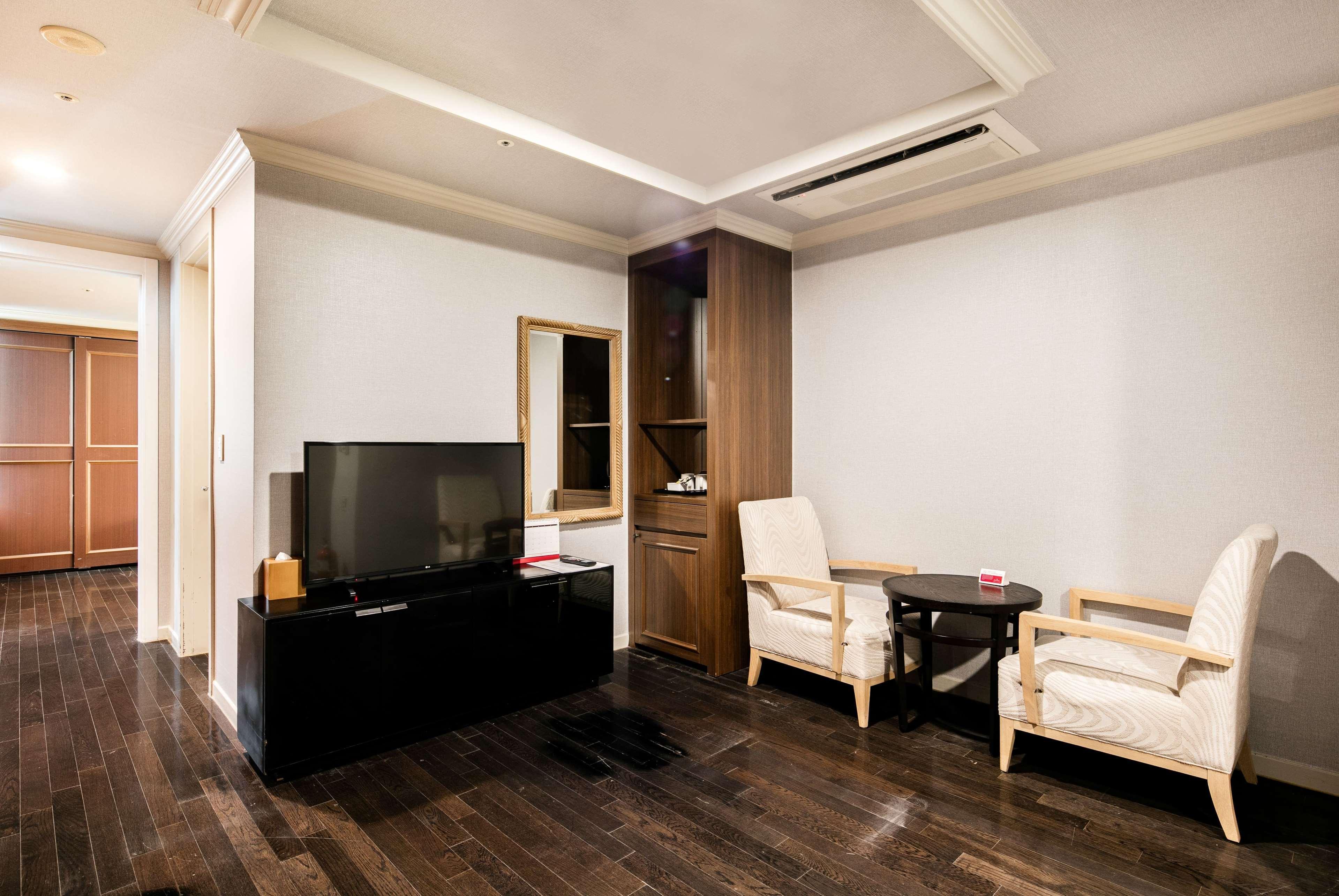 Ramada Hotel And Suites Seoul Namdaemun Exteriör bild