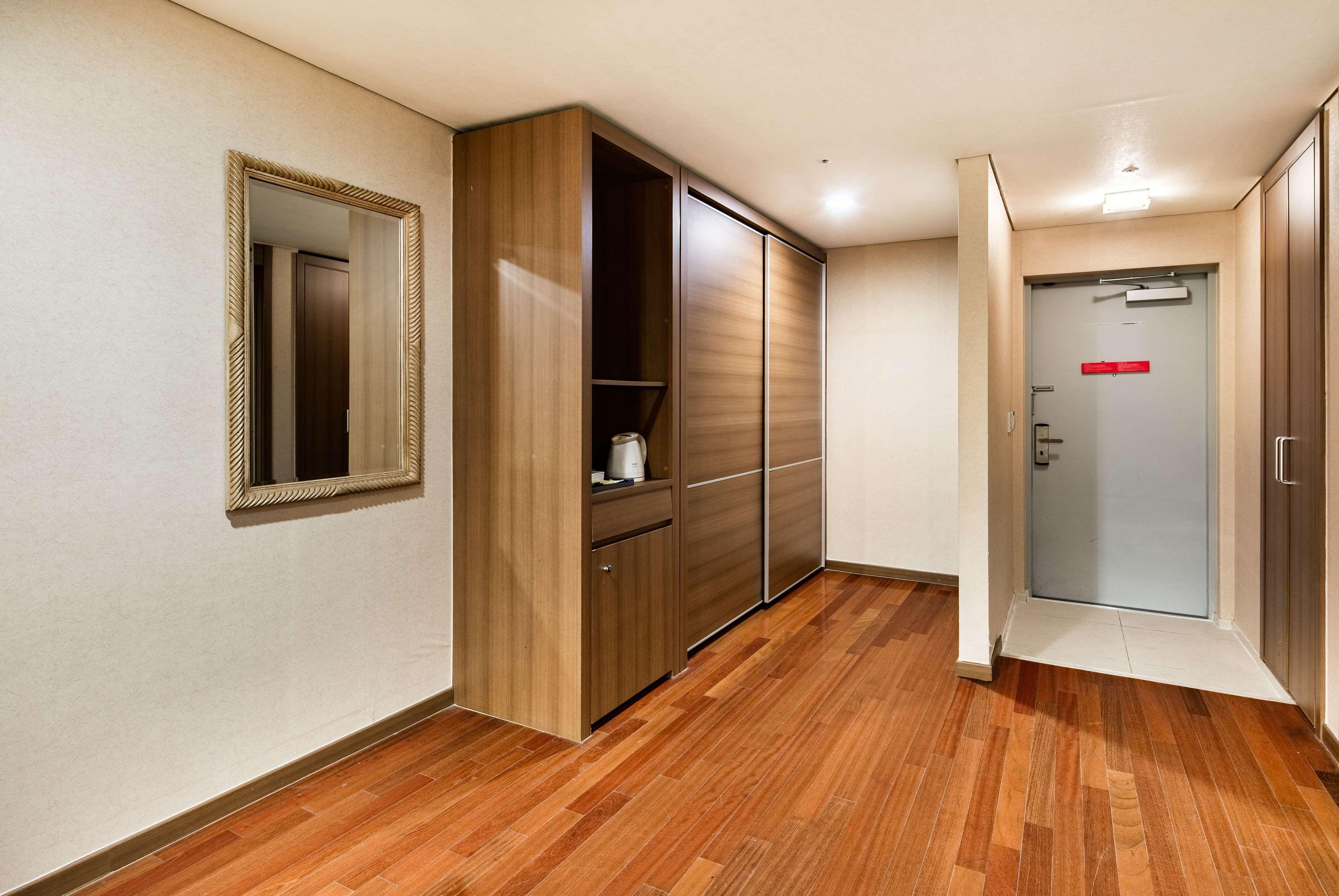 Ramada Hotel And Suites Seoul Namdaemun Exteriör bild