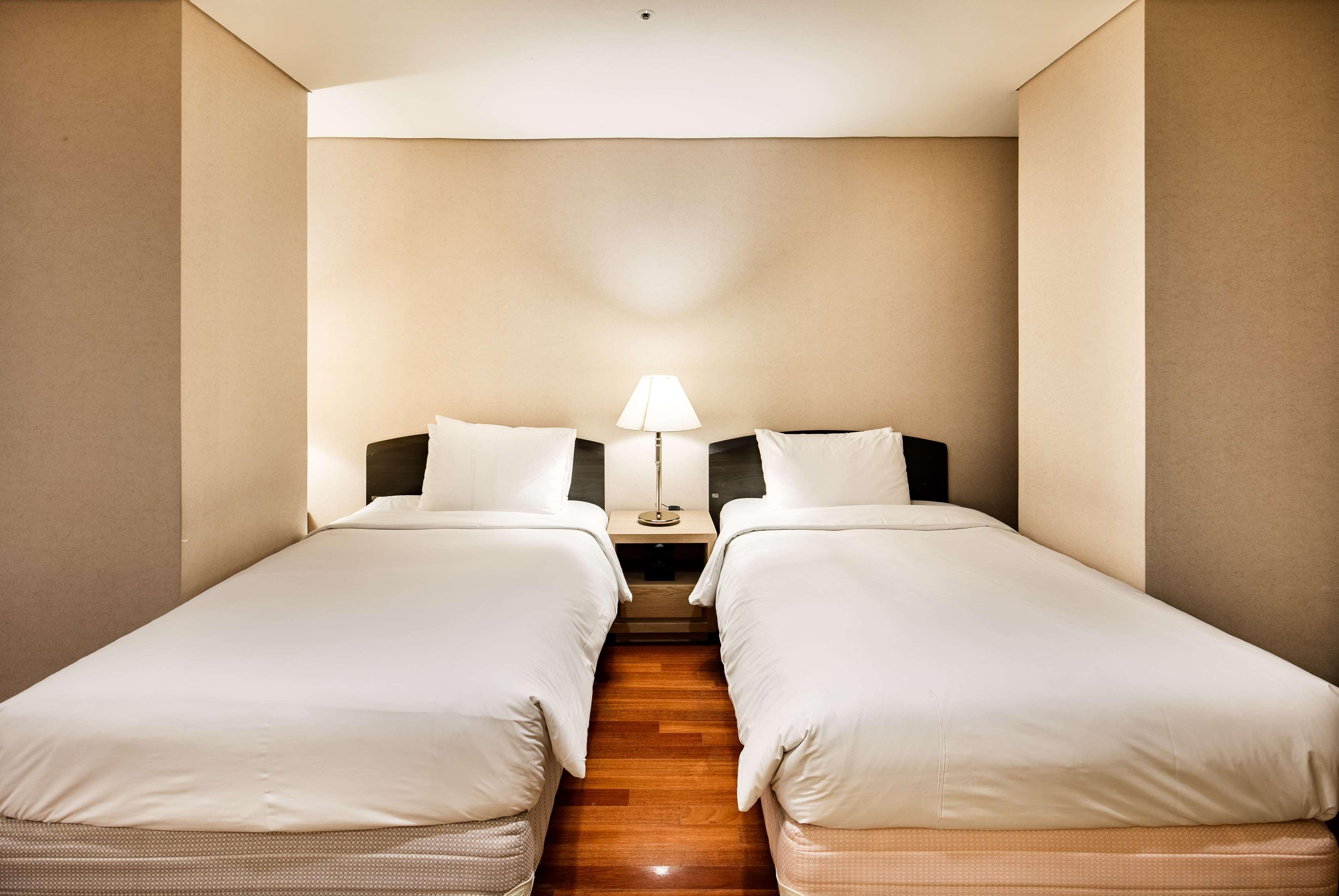 Ramada Hotel And Suites Seoul Namdaemun Exteriör bild