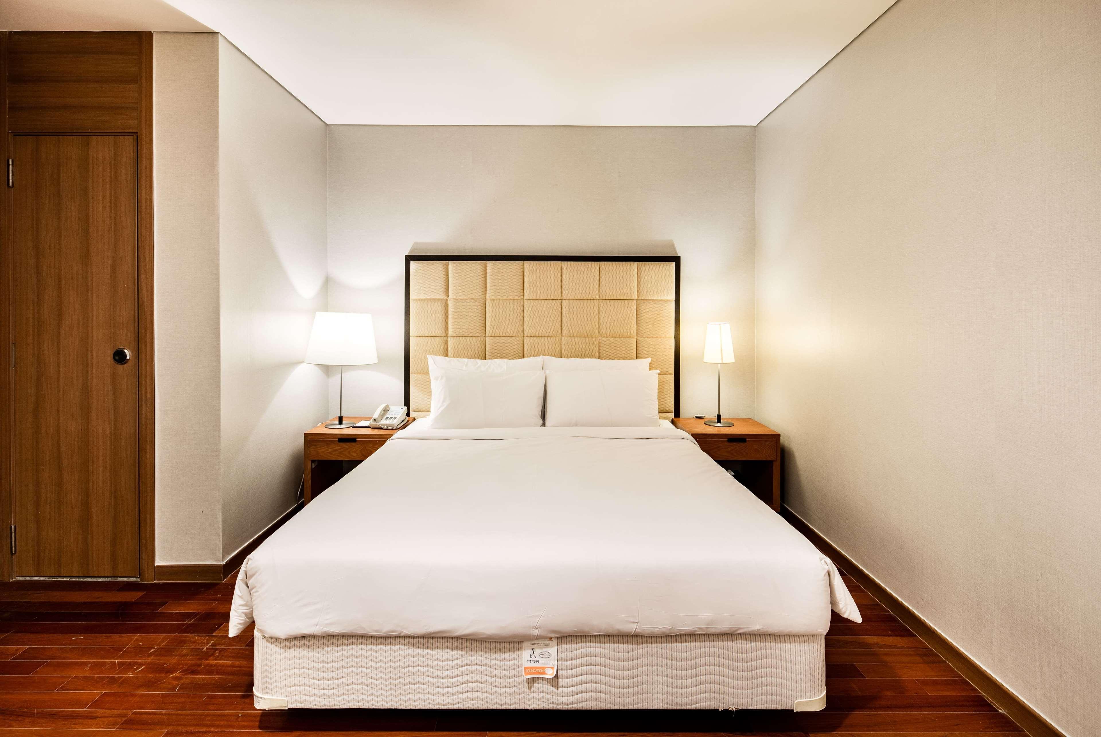 Ramada Hotel And Suites Seoul Namdaemun Exteriör bild