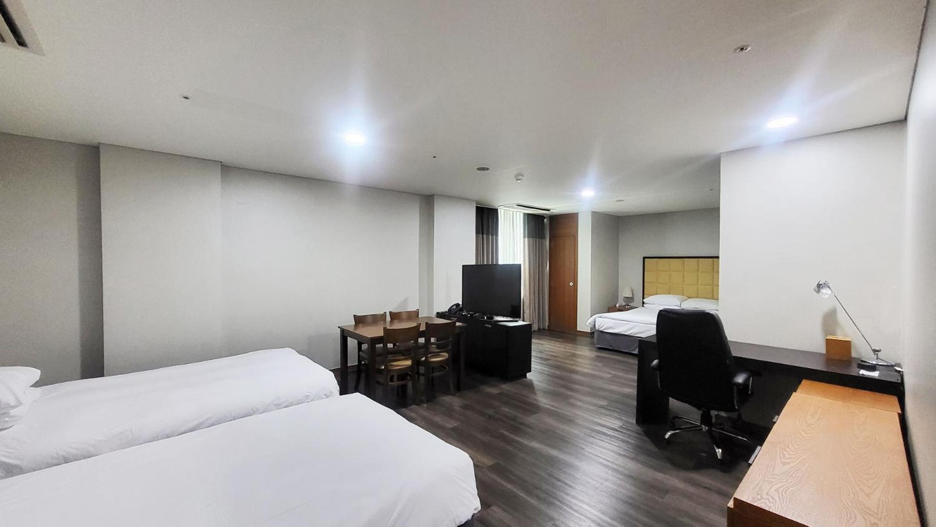 Ramada Hotel And Suites Seoul Namdaemun Exteriör bild