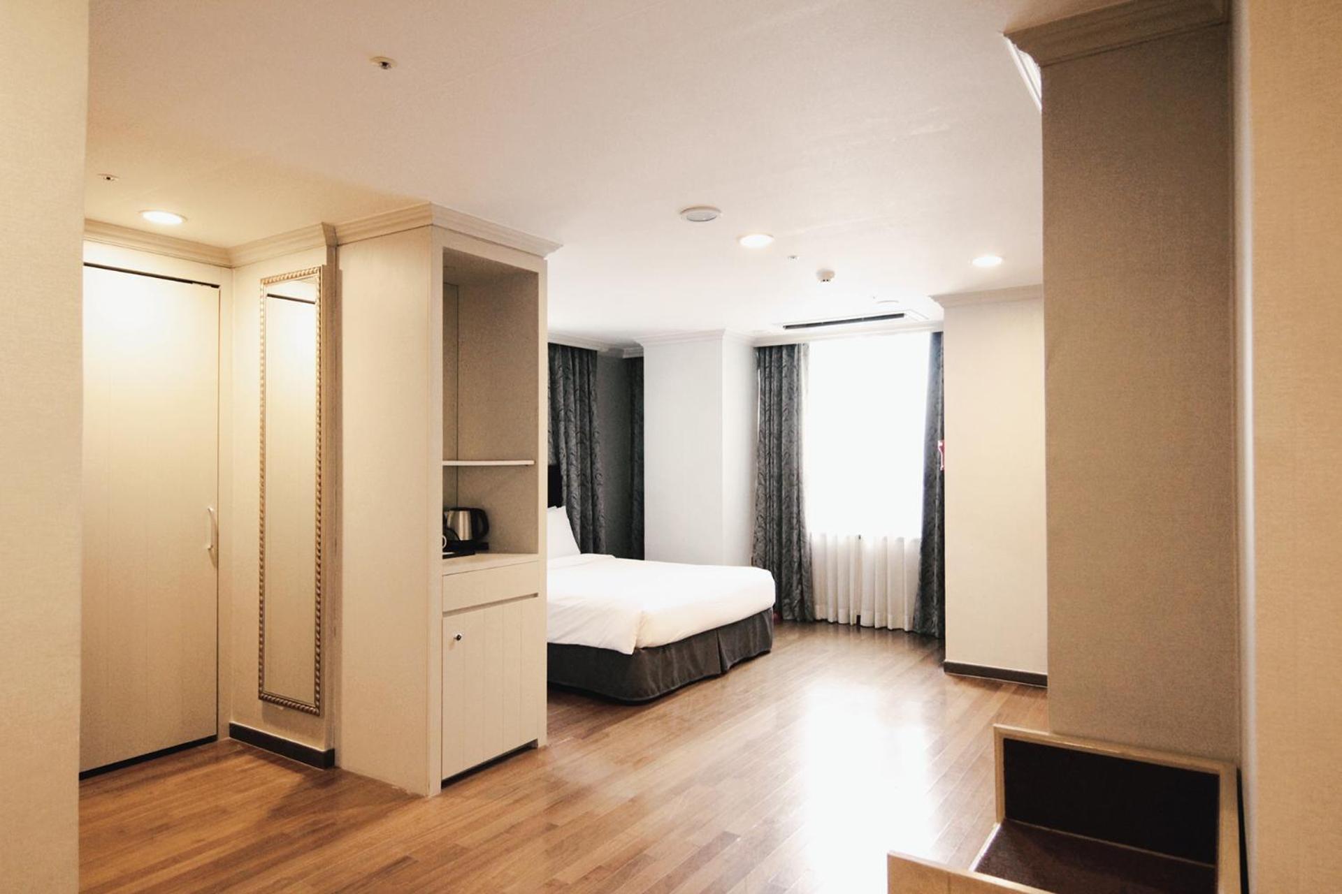 Ramada Hotel And Suites Seoul Namdaemun Exteriör bild